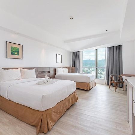 Crown Regency Hotel & Towers Cebu Екстер'єр фото