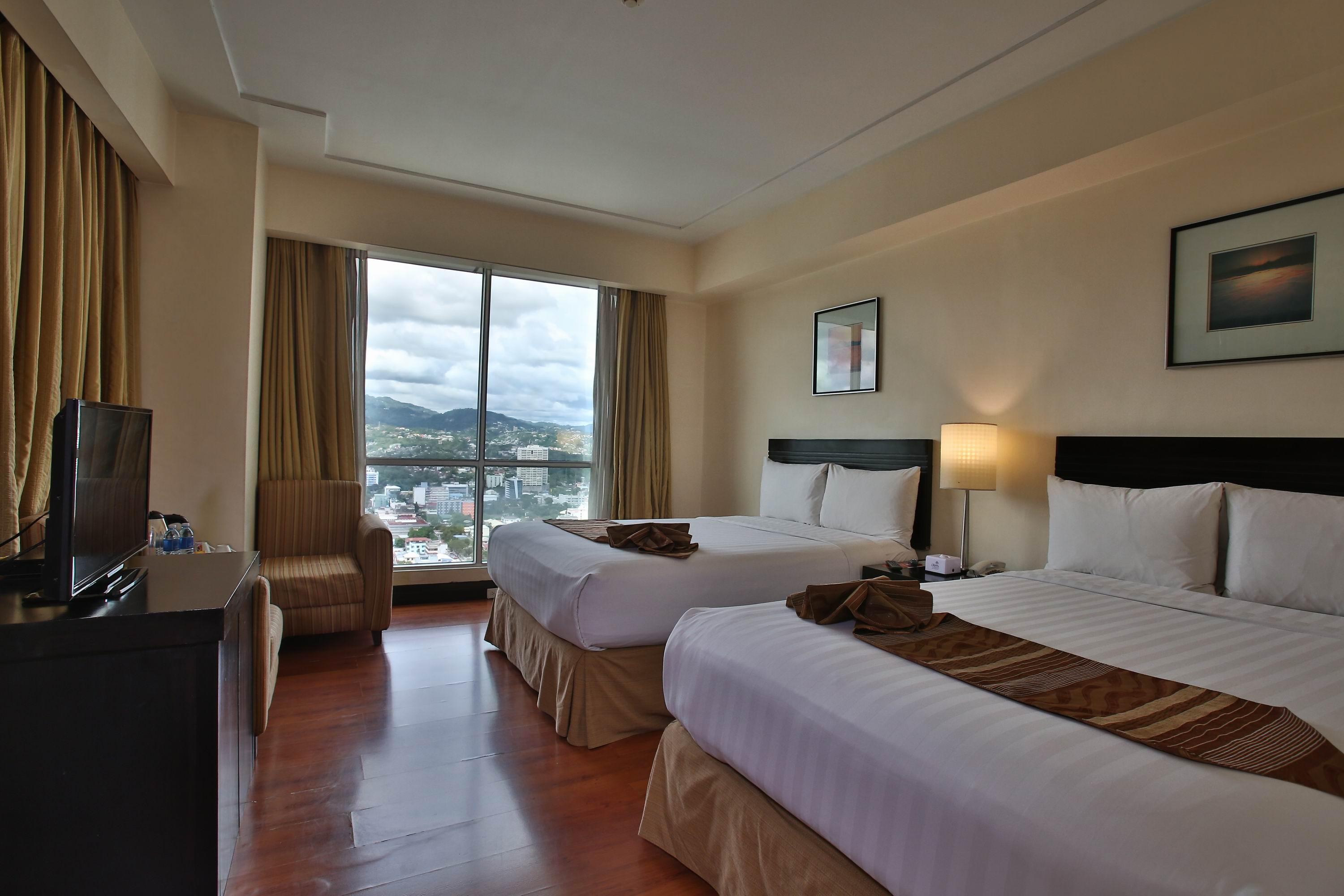 Crown Regency Hotel & Towers Cebu Екстер'єр фото