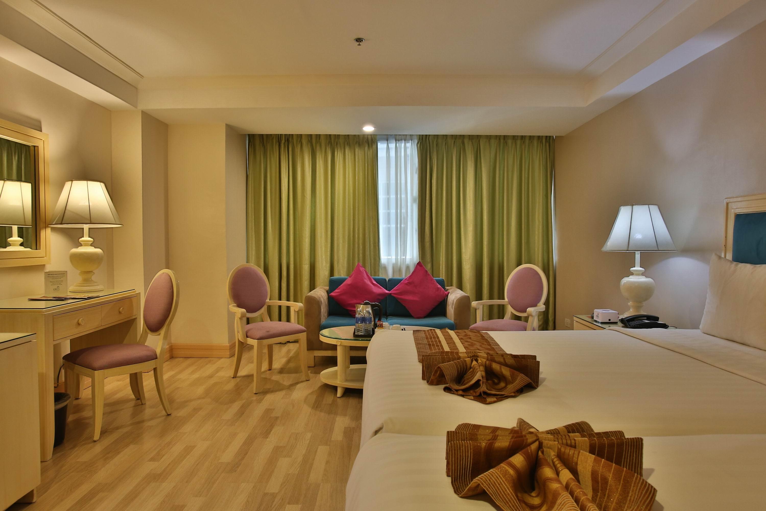 Crown Regency Hotel & Towers Cebu Екстер'єр фото
