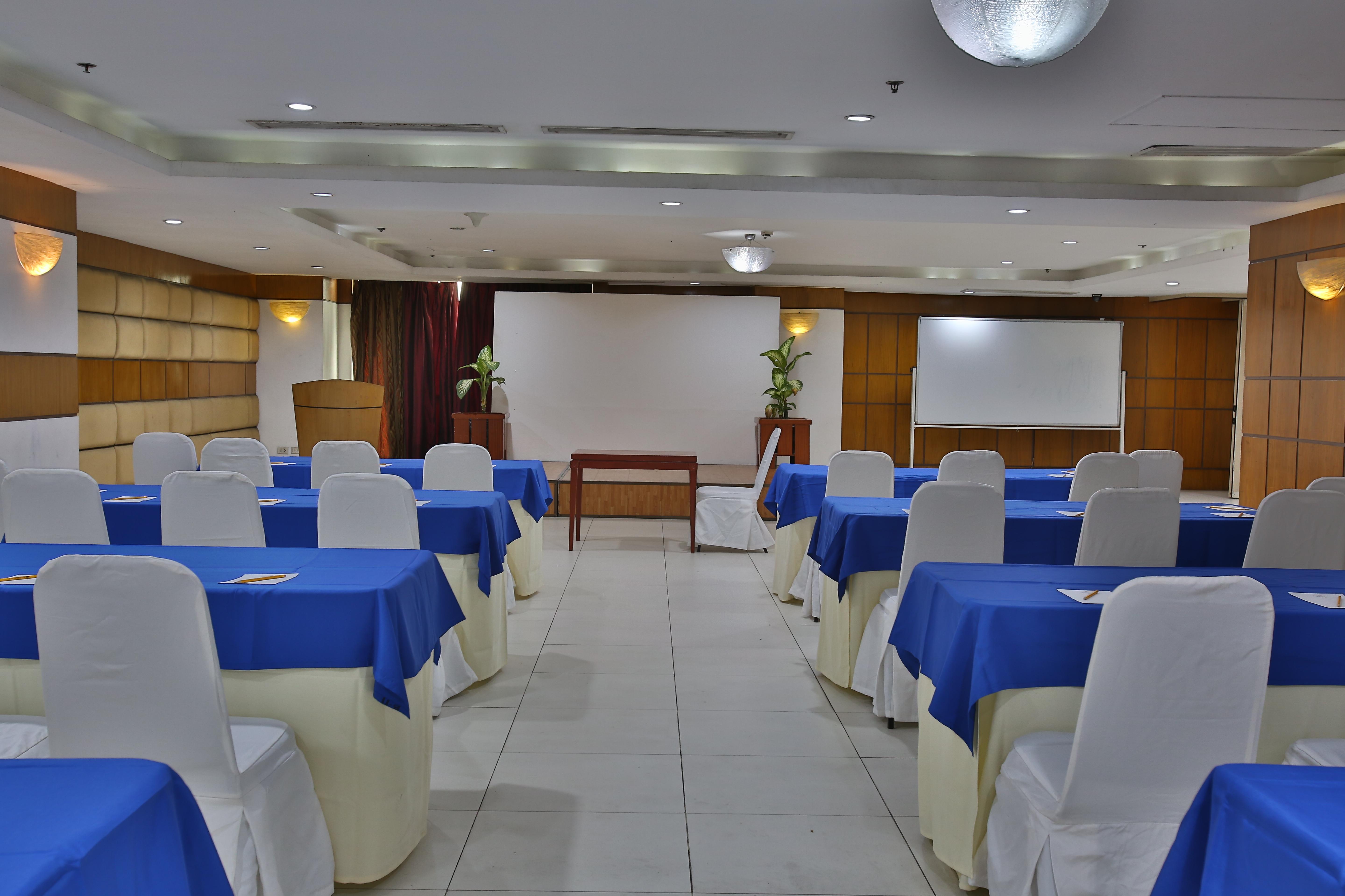 Crown Regency Hotel & Towers Cebu Екстер'єр фото