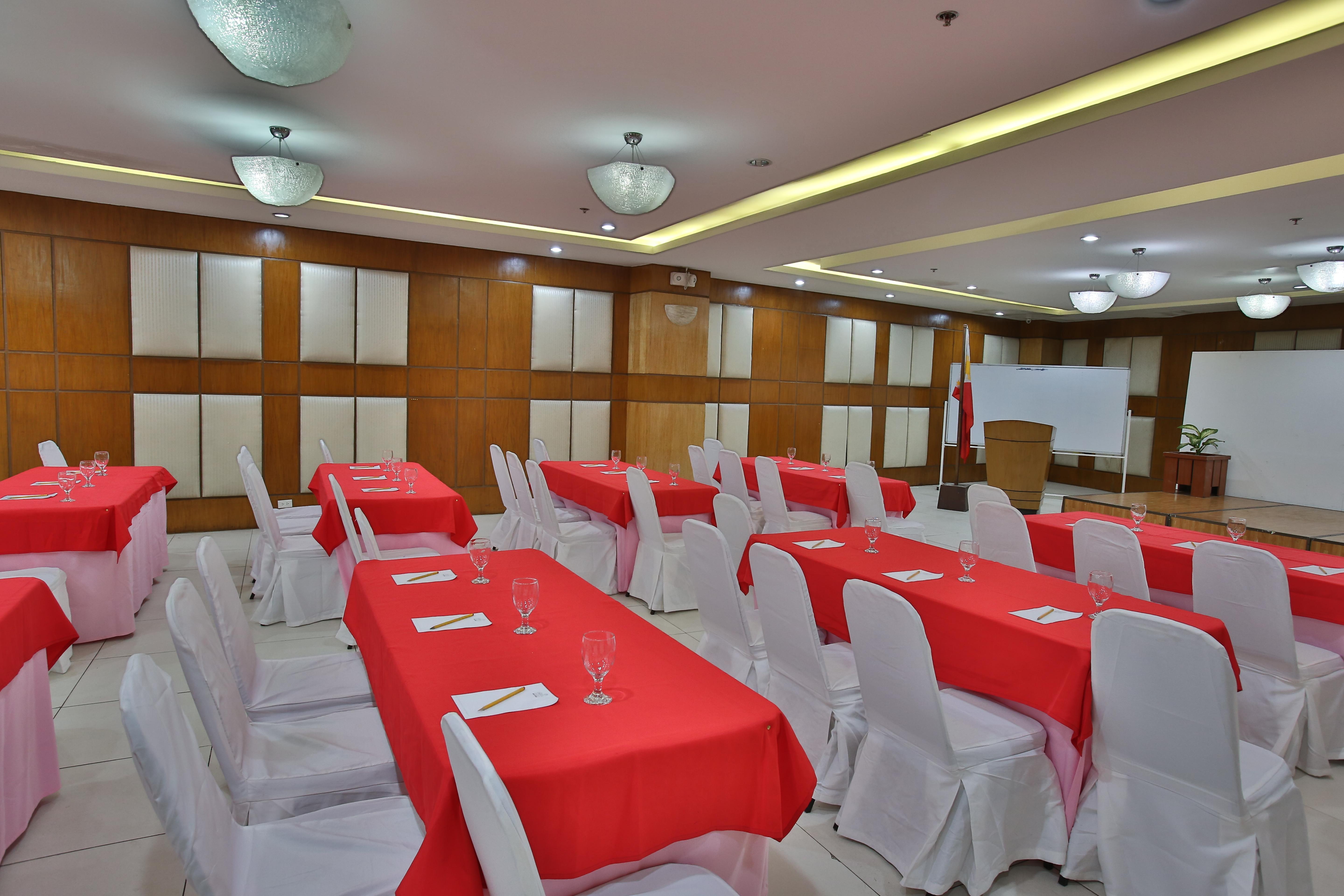 Crown Regency Hotel & Towers Cebu Екстер'єр фото